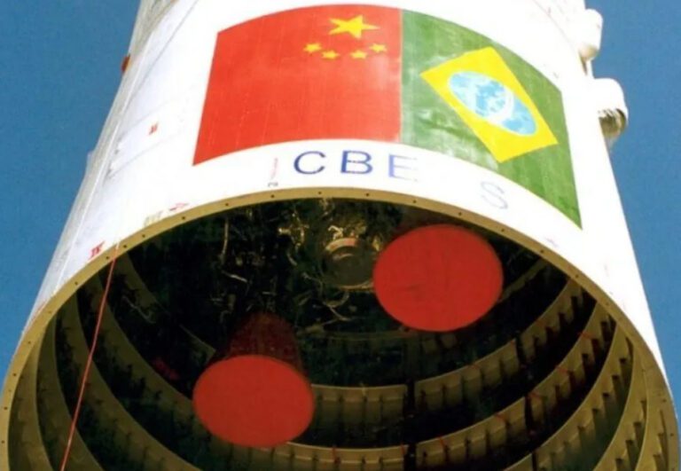 Clube de Engenharia china aprendeu tecnologia espacial com brasil tudo anotado no caderninho china aprendeu tecnologia espacial com brasil tudo anotado no caderninho