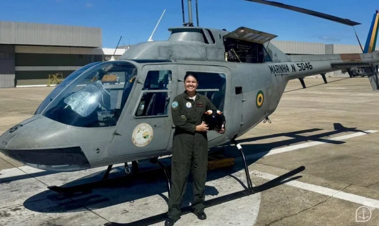 Clube de Engenharia marinha forma as primeiras aviadoras navais do brasil marinha forma as primeiras aviadoras navais do brasil