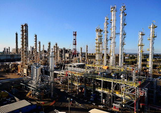 Livro discute o passado e o futuro da indústria petroquímica brasileira planta braskem planta braskem