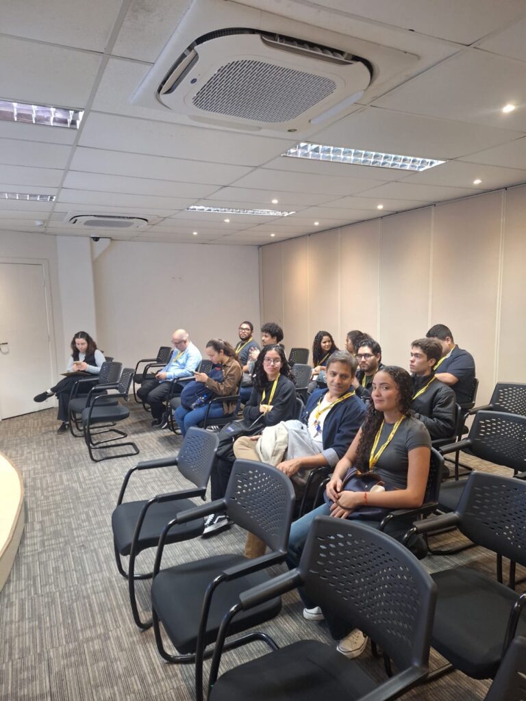COR-Rio recebe visita de grupo do Clube de Engenharia do Brasil cor rio recebe visita de grupo do clube de engenharia do brasil cor rio recebe visita de grupo do clube de engenharia do brasil 4