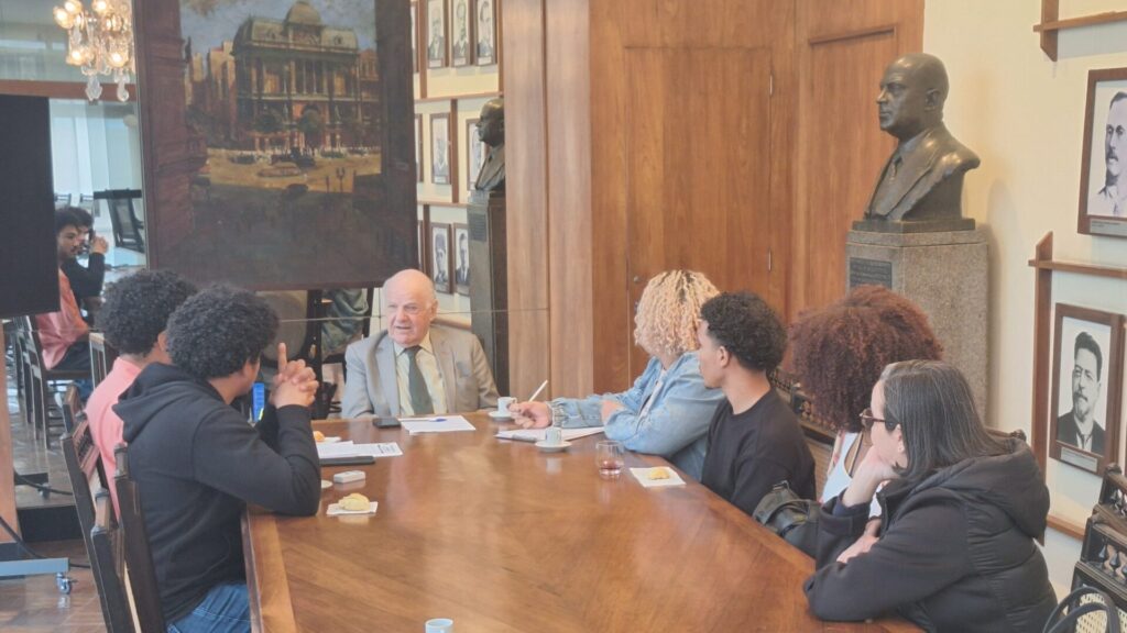 Estudantes são recebidos para o “Café com o Presidente” estudantes sao recebidos para o cafe com o presidente estudantes sao recebidos para o cafe com o presidente 3