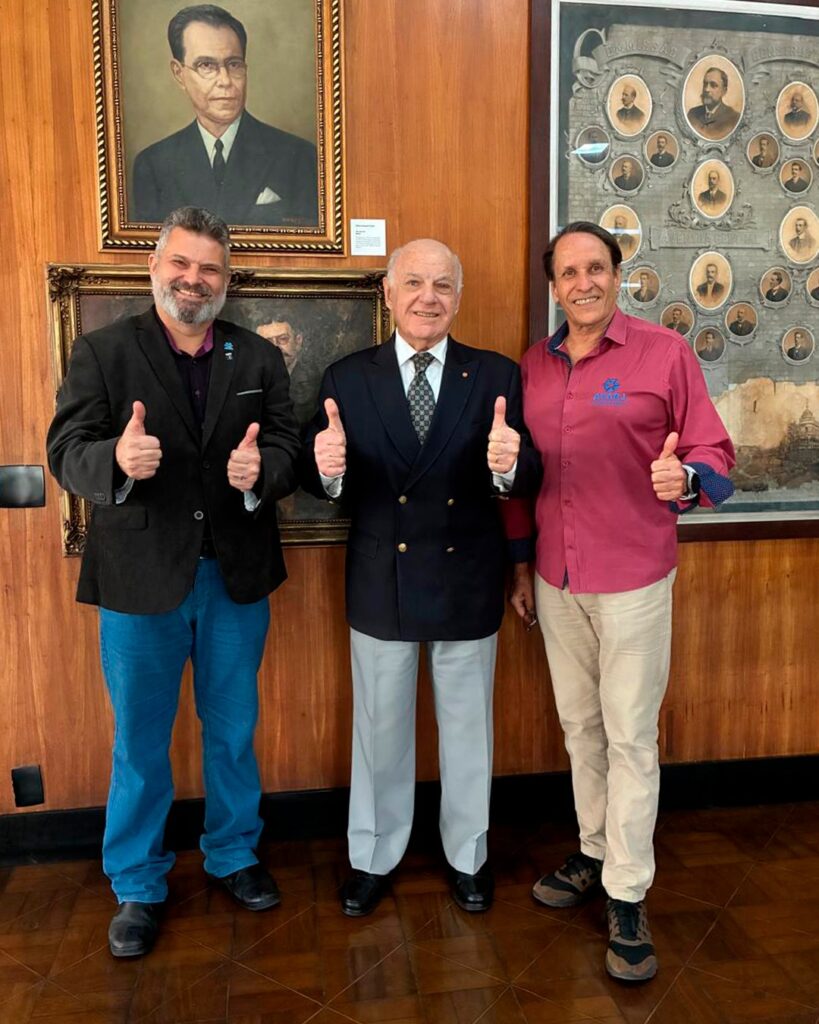 Reunião no Clube de Engenharia: um encontro que projeta o futuro e preserva a história. reuniao no clube de engenharia um encontro que projeta o futuro e preserva a historia reuniao no clube de engenharia um encontro que projeta o futuro e preserva a historia