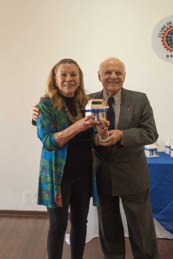 Almoço de julho no Clube presta homenagem a Paulo Poggi e aos aniversariantes almoco de julho no clube presta homenagem a paulo poggi e aos aniversariantes almoco de julho no clube presta homenagem a paulo poggi e aos aniversariantes 10