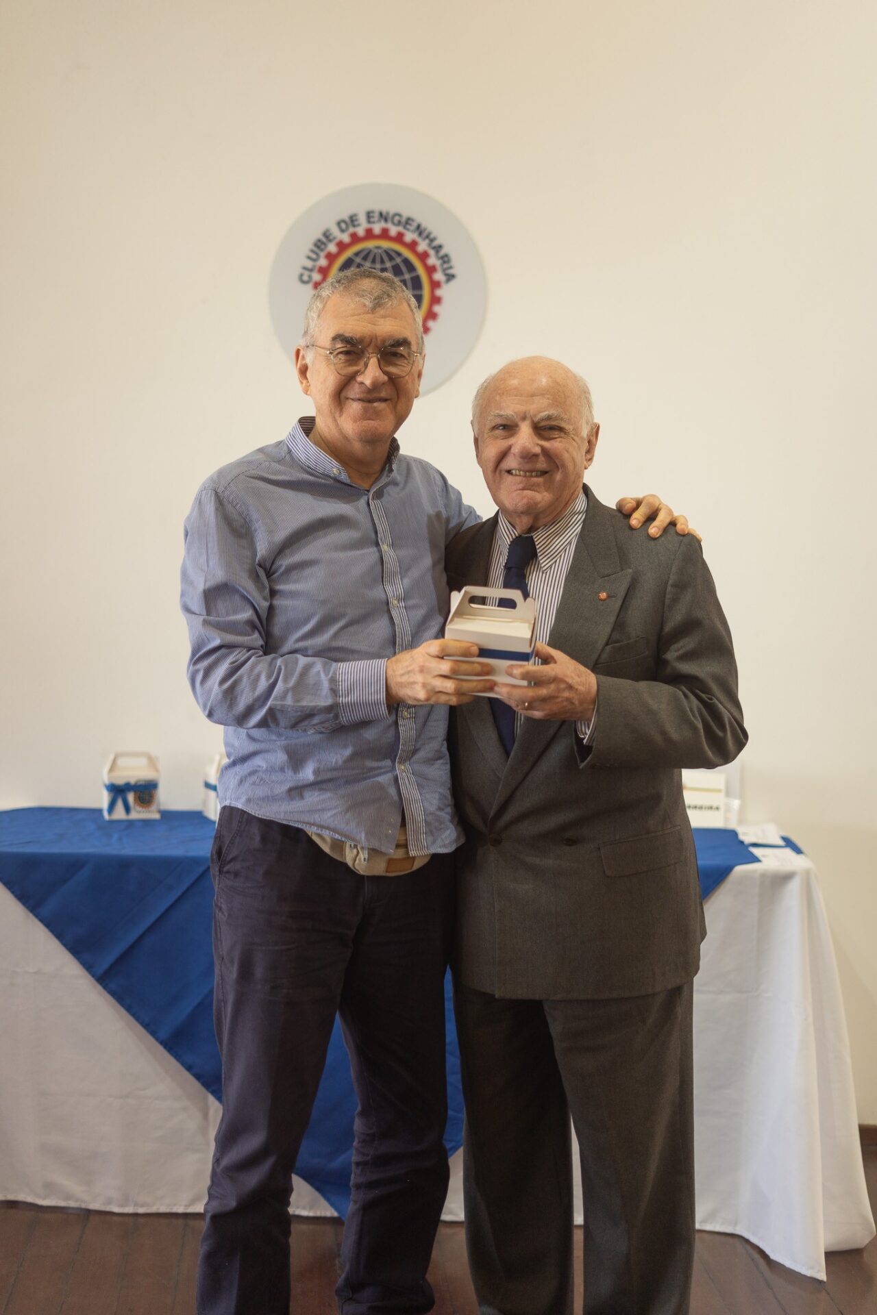 Almoço de julho no Clube presta homenagem a Paulo Poggi e aos aniversariantes almoco de julho no clube presta homenagem a paulo poggi e aos aniversariantes almoco de julho no clube presta homenagem a paulo poggi e aos aniversariantes 12