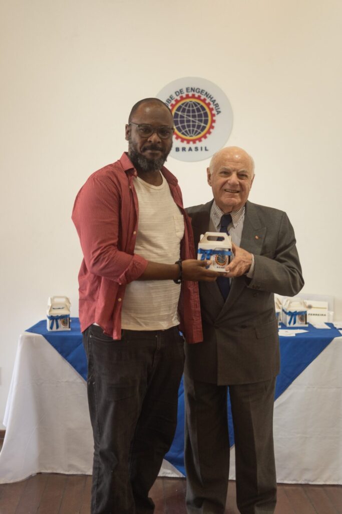 Almoço de julho no Clube presta homenagem a Paulo Poggi e aos aniversariantes almoco de julho no clube presta homenagem a paulo poggi e aos aniversariantes almoco de julho no clube presta homenagem a paulo poggi e aos aniversariantes 13