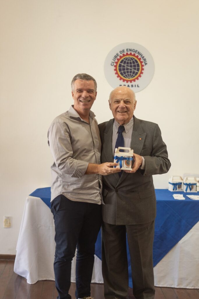 Almoço de julho no Clube presta homenagem a Paulo Poggi e aos aniversariantes almoco de julho no clube presta homenagem a paulo poggi e aos aniversariantes almoco de julho no clube presta homenagem a paulo poggi e aos aniversariantes 2