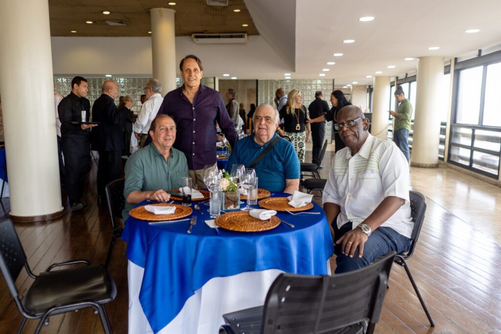 Almoço de julho no Clube presta homenagem a Paulo Poggi e aos aniversariantes almoco de julho no clube presta homenagem a paulo poggi e aos aniversariantes almoco de julho no clube presta homenagem a paulo poggi e aos aniversariantes 22