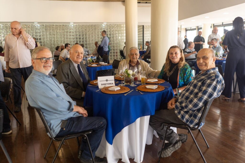 Almoço de julho no Clube presta homenagem a Paulo Poggi e aos aniversariantes almoco de julho no clube presta homenagem a paulo poggi e aos aniversariantes almoco de julho no clube presta homenagem a paulo poggi e aos aniversariantes 30