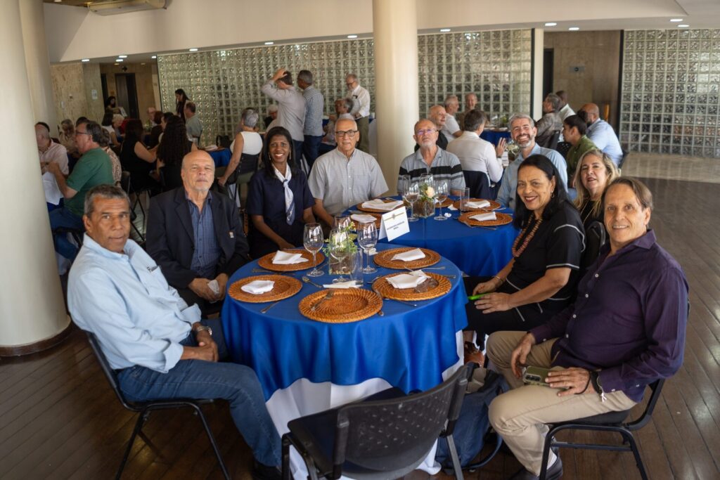 Almoço de julho no Clube presta homenagem a Paulo Poggi e aos aniversariantes almoco de julho no clube presta homenagem a paulo poggi e aos aniversariantes almoco de julho no clube presta homenagem a paulo poggi e aos aniversariantes 36