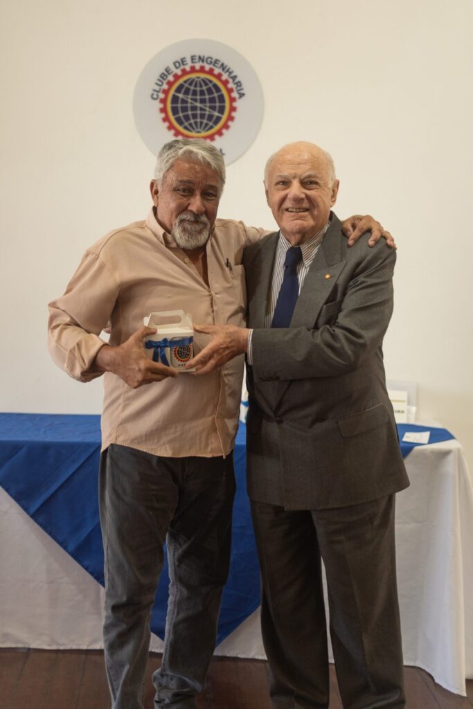 Almoço de julho no Clube presta homenagem a Paulo Poggi e aos aniversariantes almoco de julho no clube presta homenagem a paulo poggi e aos aniversariantes almoco de julho no clube presta homenagem a paulo poggi e aos aniversariantes 4