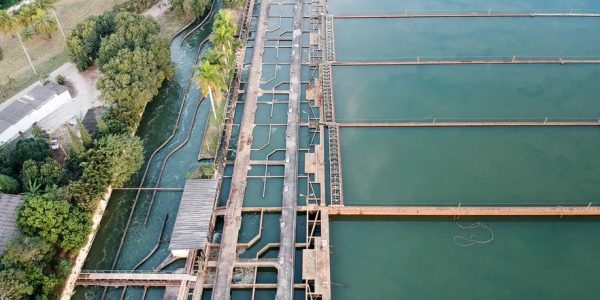 Foto de destaque: Estação de Tratamento de Água do Guandu.
