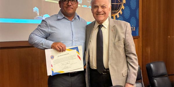 Anderson Marins, ao lado do presidente do CEB,Francis Bogossian