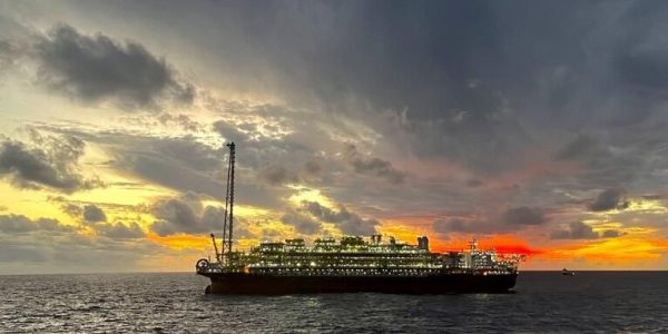 FPSO Almirante Barroso no campo de Búzios