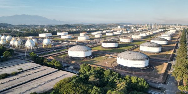 Refinaria Duque de Caxias (RJ) recebeu certificação ISCC CORSIA para produção de SAF