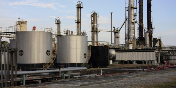 Refinaria de Manguinhos. Crédito: Creative Commons